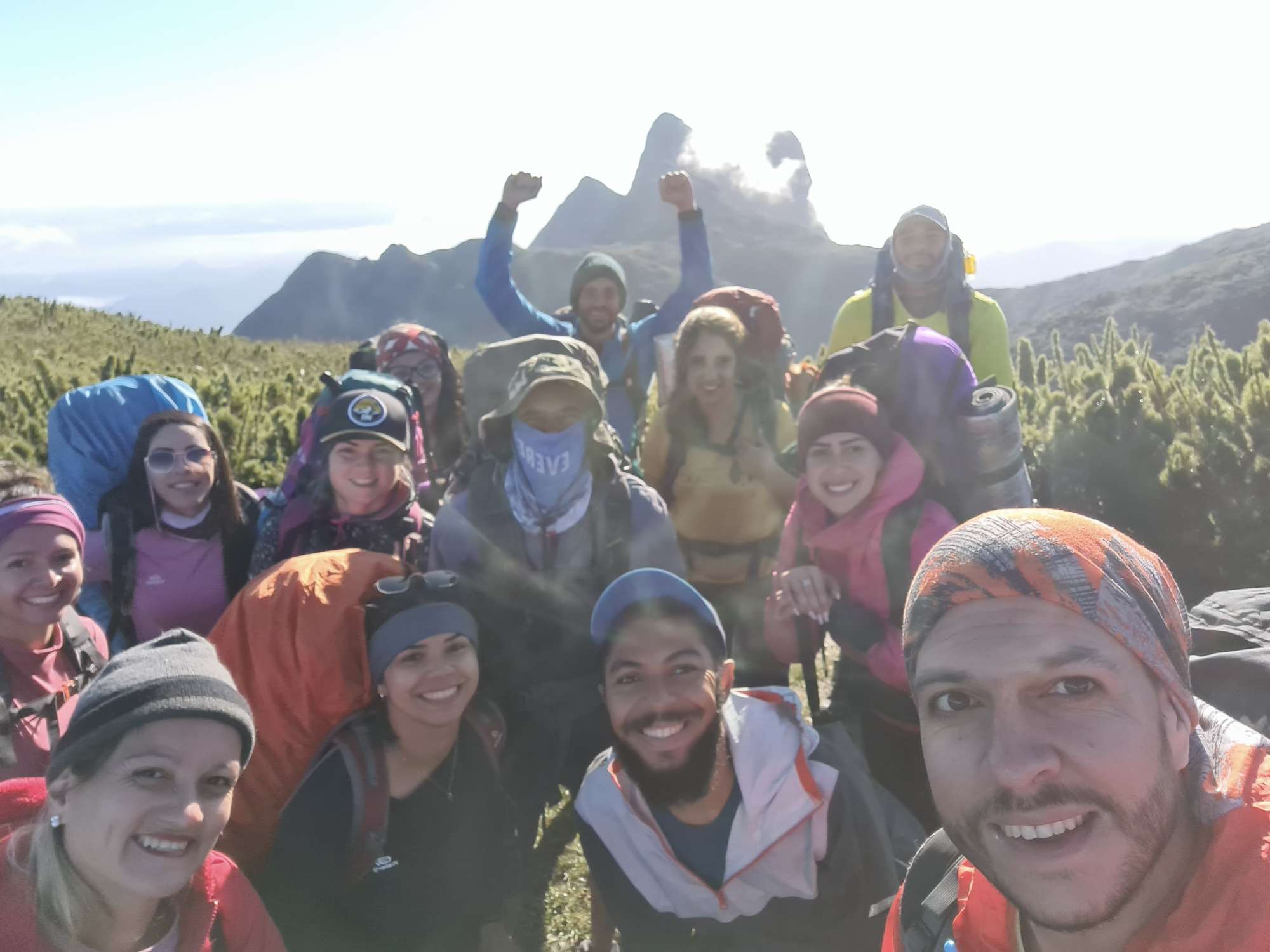 Grupo no topo da montanha
