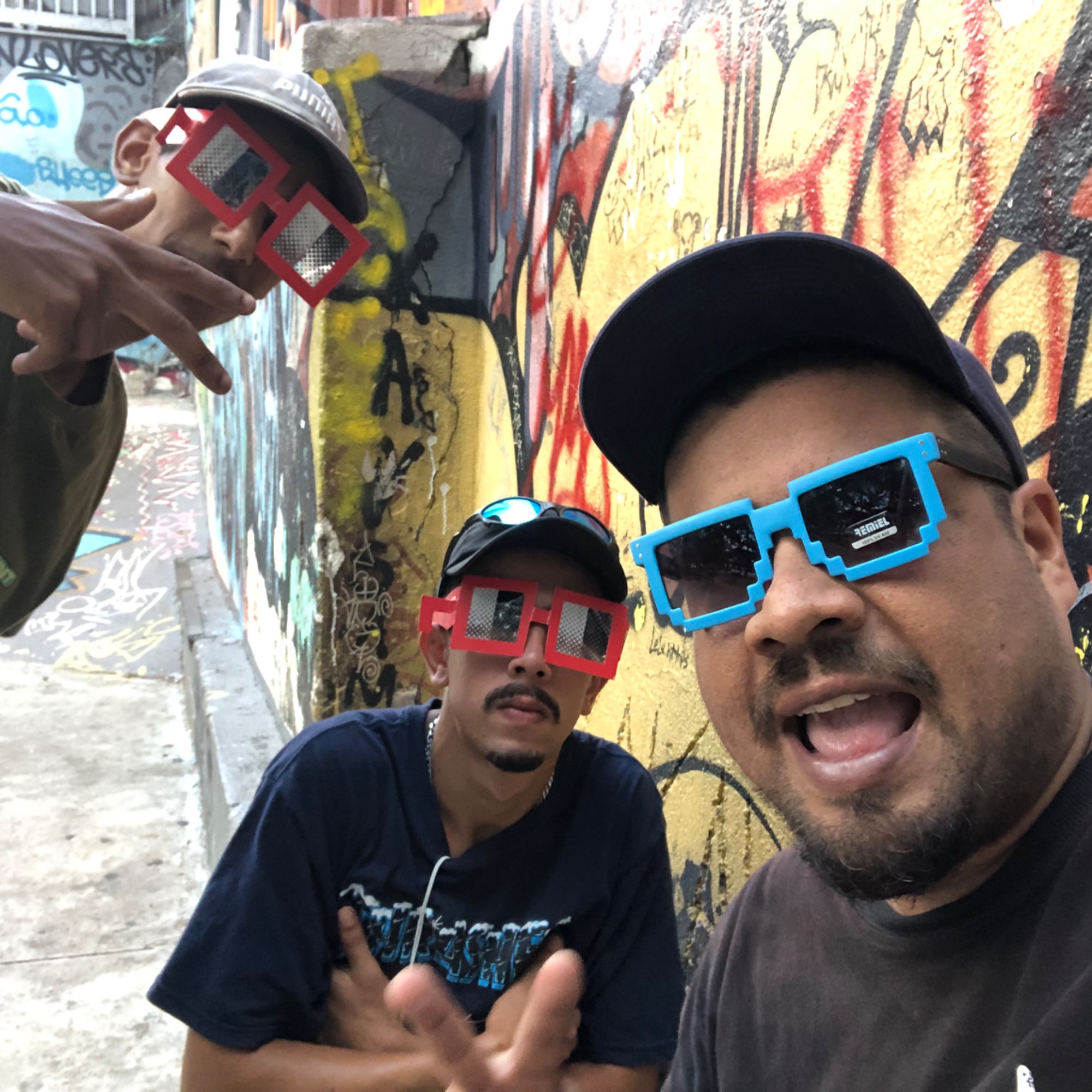 Noggles e produtos Bless